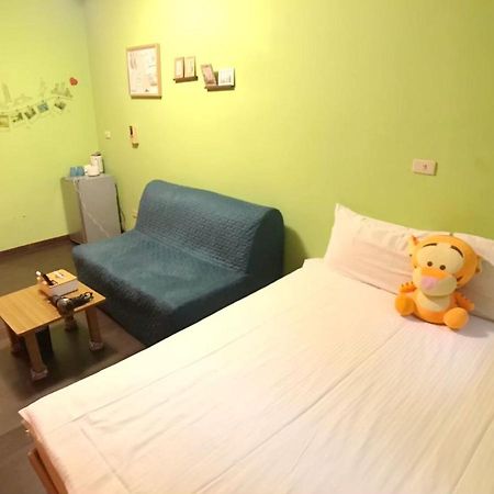Happines Trip Inn Tajcshung Kültér fotó