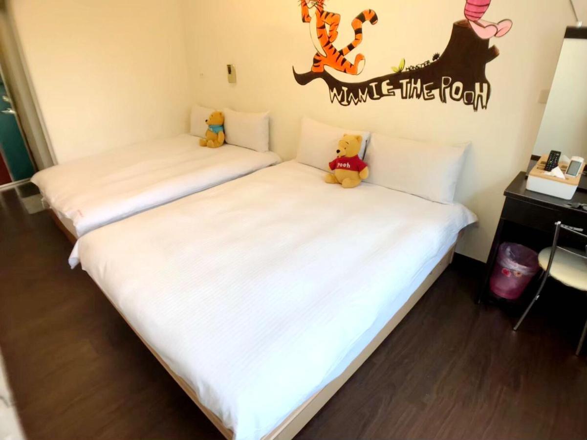 Happines Trip Inn Tajcshung Kültér fotó